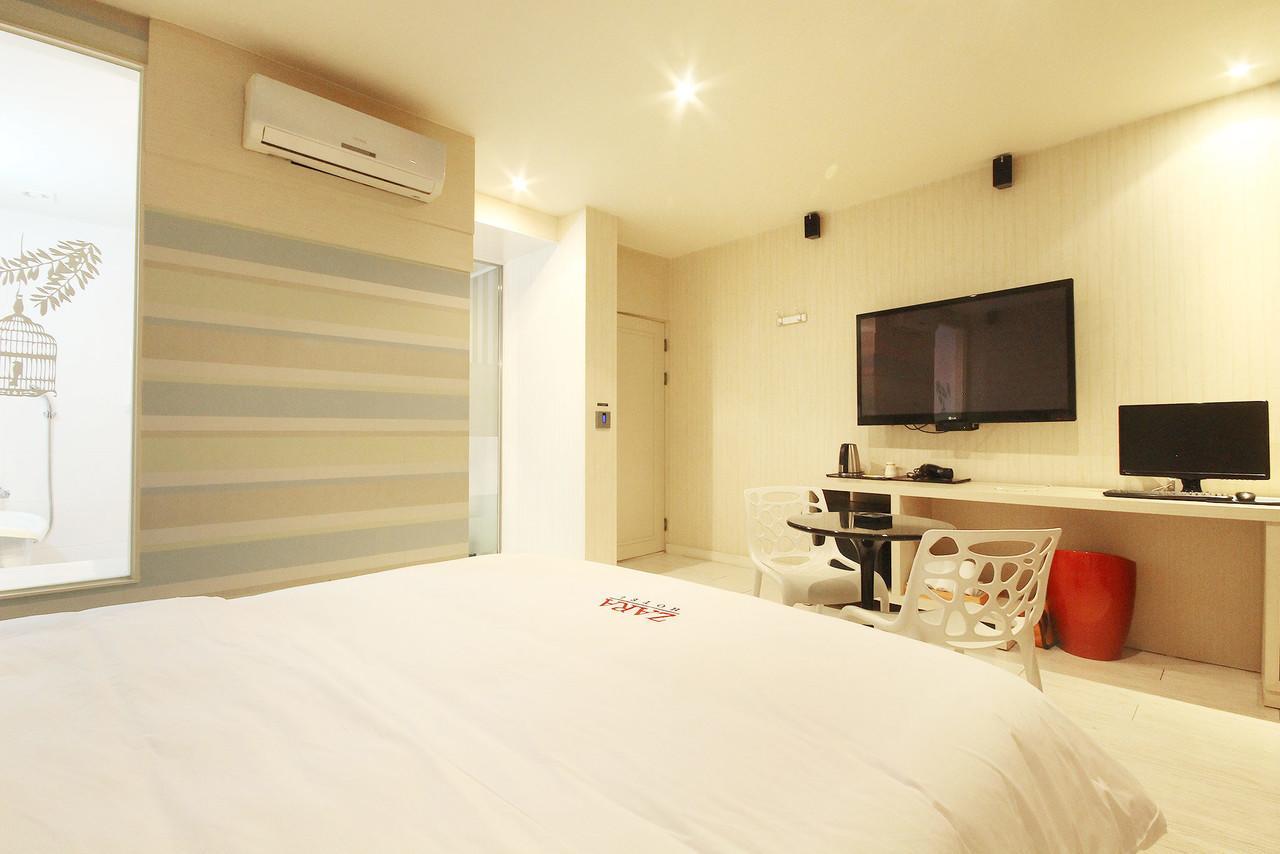Hotel Zara Changwon Zewnętrze zdjęcie