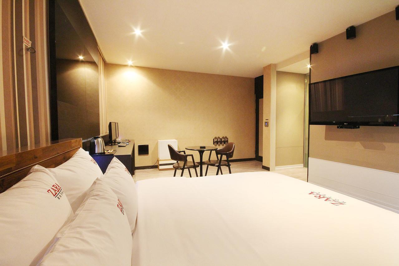 Hotel Zara Changwon Zewnętrze zdjęcie