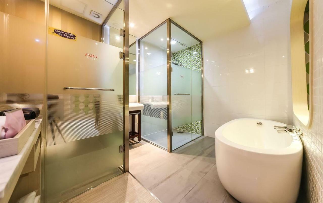 Hotel Zara Changwon Zewnętrze zdjęcie
